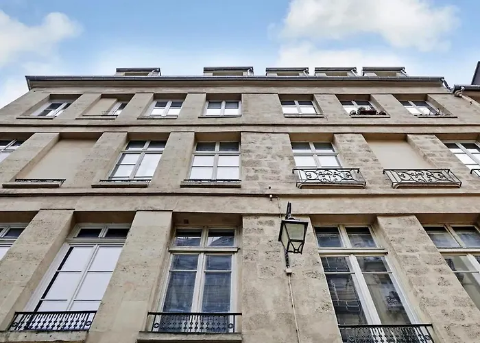 Paris Marais Ville De Verre77